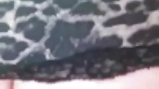 מעודדת סרטי פורנו לצפיה בחינם חיוורת ומענגת בחור מזוקן בכיתה - 2022-03-02 02:58:16