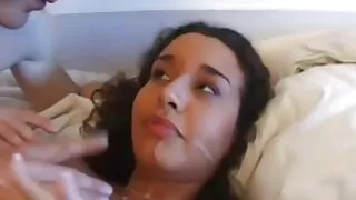 אמא לבנה רוחשת מעריצה סלמי פורנו לצפייה חינם שחור בשרני - 2022-03-08 01:32:34